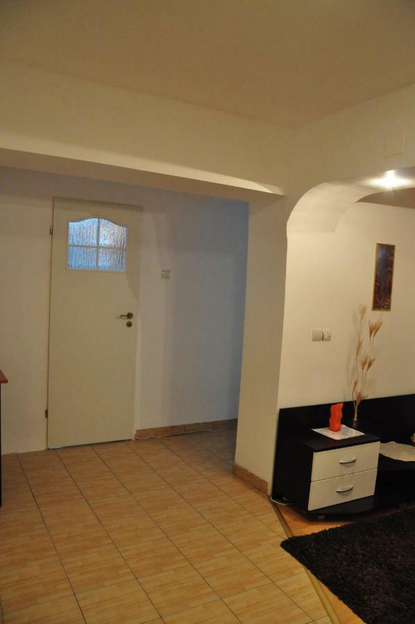 Mario Apartments ريشيتسا المظهر الخارجي الصورة